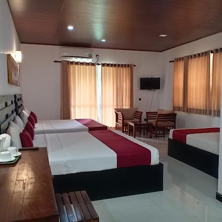 דמבולה Pivisuma Lodge מראה חיצוני תמונה