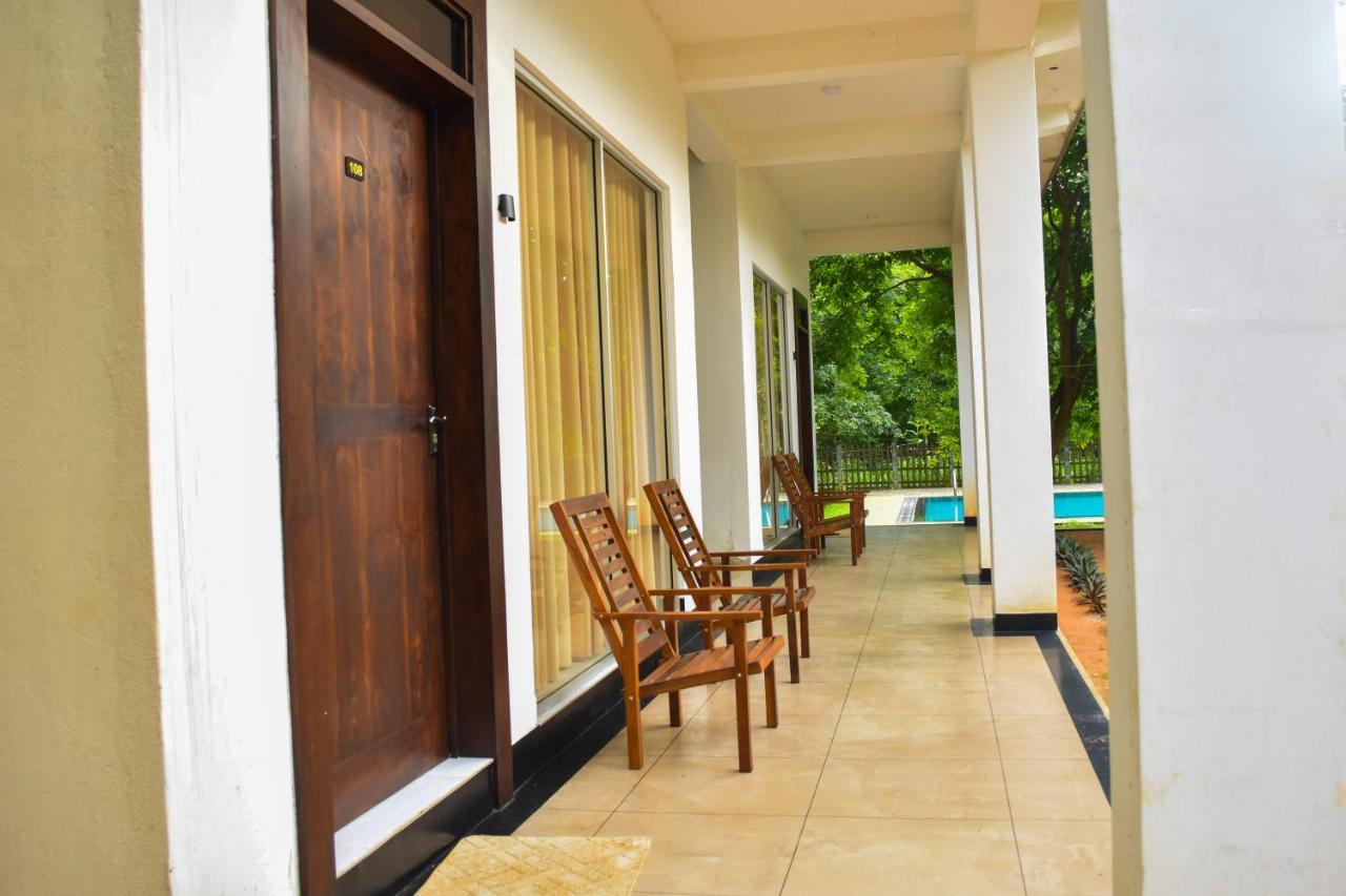 דמבולה Pivisuma Lodge מראה חיצוני תמונה