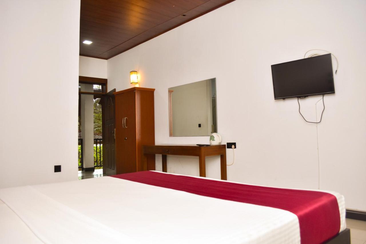 דמבולה Pivisuma Lodge מראה חיצוני תמונה