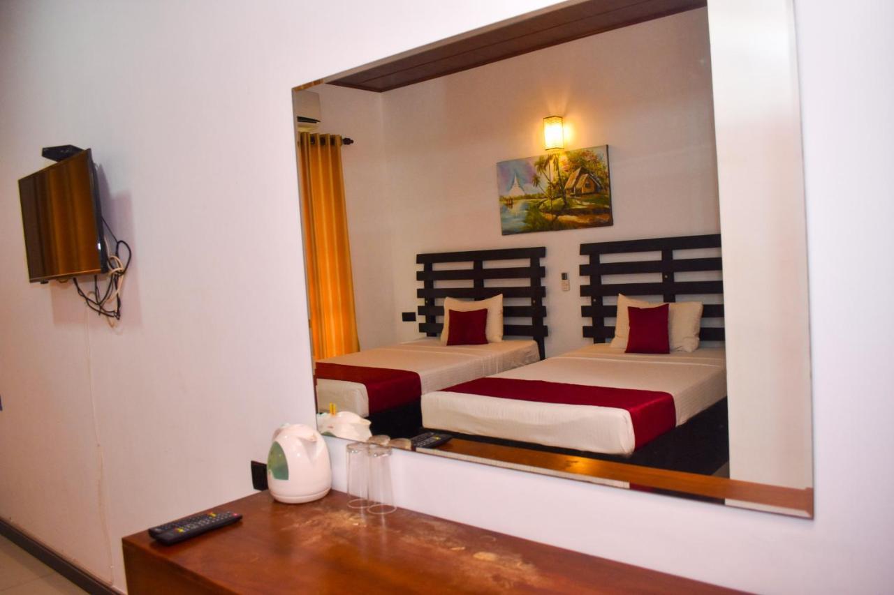 דמבולה Pivisuma Lodge מראה חיצוני תמונה