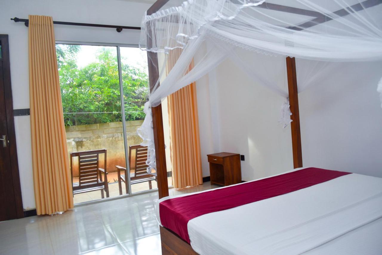 דמבולה Pivisuma Lodge מראה חיצוני תמונה