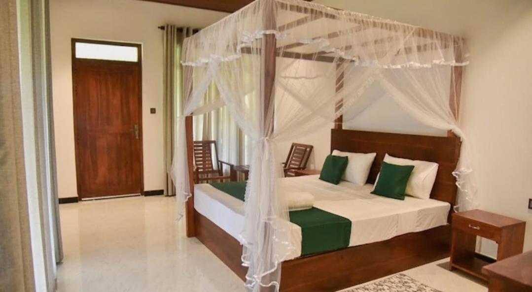 דמבולה Pivisuma Lodge מראה חיצוני תמונה