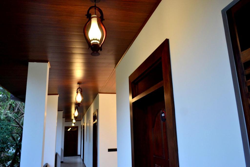דמבולה Pivisuma Lodge מראה חיצוני תמונה