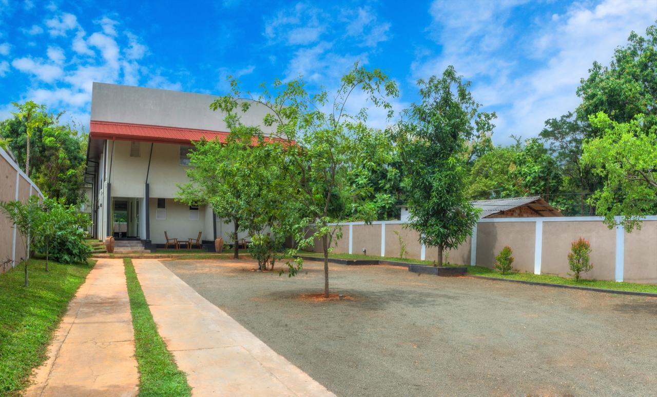 דמבולה Pivisuma Lodge מראה חיצוני תמונה